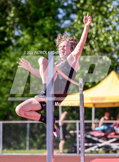 Thumbnail 1 in Newport - Bellevue vs Juanita (High Jump) photogallery.