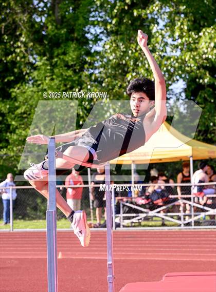 Thumbnail 2 in Newport - Bellevue vs Juanita (High Jump) photogallery.