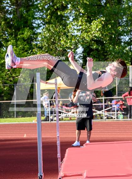 Thumbnail 2 in Newport - Bellevue vs Juanita (High Jump) photogallery.