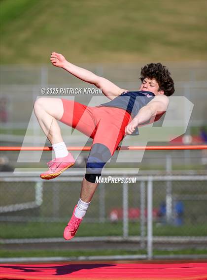 Thumbnail 1 in Newport - Bellevue vs Juanita (High Jump) photogallery.