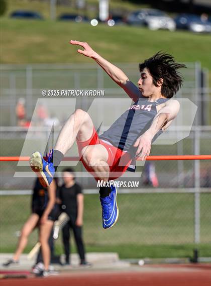 Thumbnail 2 in Newport - Bellevue vs Juanita (High Jump) photogallery.