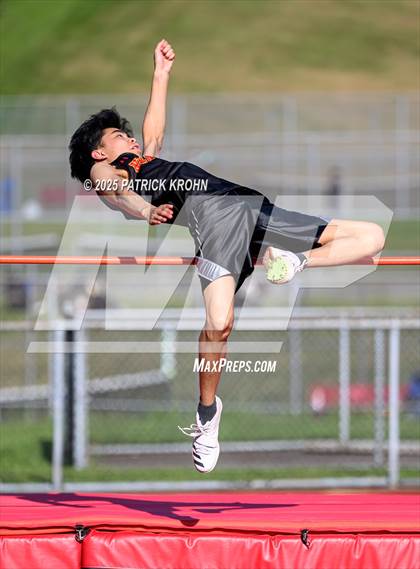 Thumbnail 1 in Newport - Bellevue vs Juanita (High Jump) photogallery.