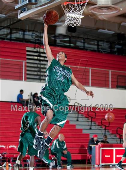 Thumbnail 1 in Palmdale vs. Perris (Inland Empire Invitational) photogallery.