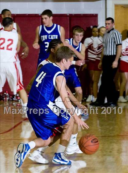 Thumbnail 1 in Covington Catholic @ Holmes photogallery.
