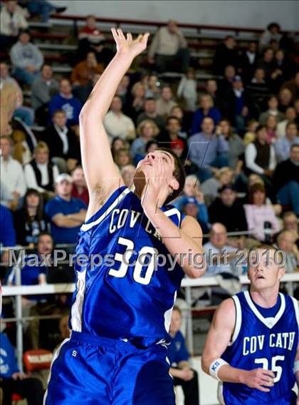 Thumbnail 2 in Covington Catholic @ Holmes photogallery.