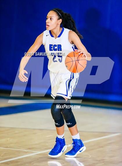 Thumbnail 2 in El Camino Real vs Carson (CIF LACS Playoff) photogallery.