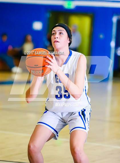 Thumbnail 3 in El Camino Real vs Carson (CIF LACS Playoff) photogallery.