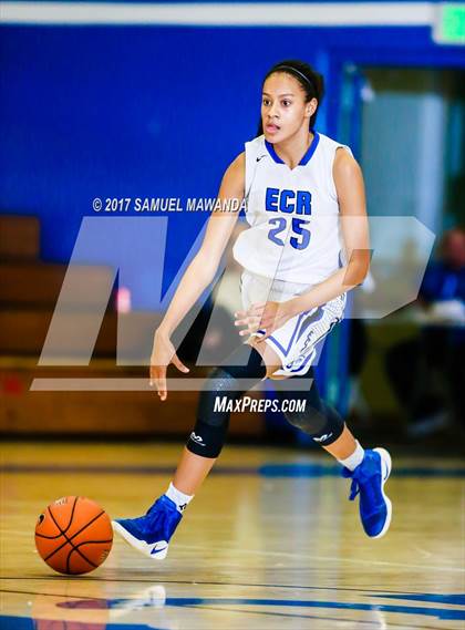 Thumbnail 3 in El Camino Real vs Carson (CIF LACS Playoff) photogallery.