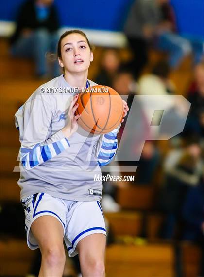 Thumbnail 3 in El Camino Real vs Carson (CIF LACS Playoff) photogallery.