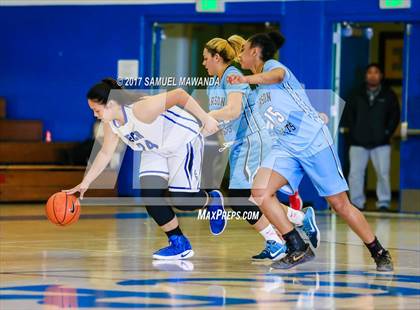 Thumbnail 1 in El Camino Real vs Carson (CIF LACS Playoff) photogallery.