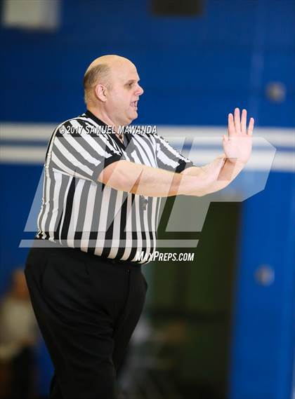 Thumbnail 3 in El Camino Real vs Carson (CIF LACS Playoff) photogallery.