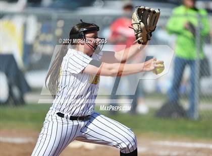 Thumbnail 3 in Dardanelle @ Prairie Grove (AAA 4A First Round Playoff) photogallery.