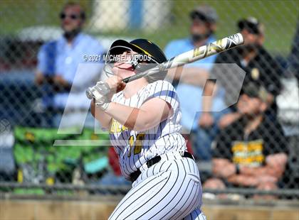 Thumbnail 3 in Dardanelle @ Prairie Grove (AAA 4A First Round Playoff) photogallery.