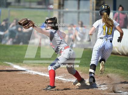 Thumbnail 2 in Dardanelle @ Prairie Grove (AAA 4A First Round Playoff) photogallery.