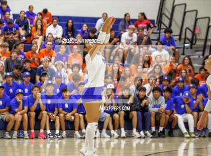 Thumbnail 2 in Mater Dei @ Bishop Gorman photogallery.