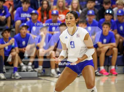 Thumbnail 2 in Mater Dei @ Bishop Gorman photogallery.
