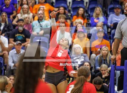 Thumbnail 1 in Mater Dei @ Bishop Gorman photogallery.