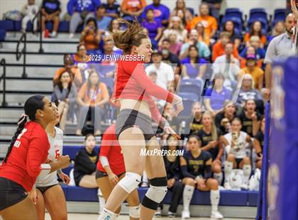 Thumbnail 1 in Mater Dei @ Bishop Gorman photogallery.