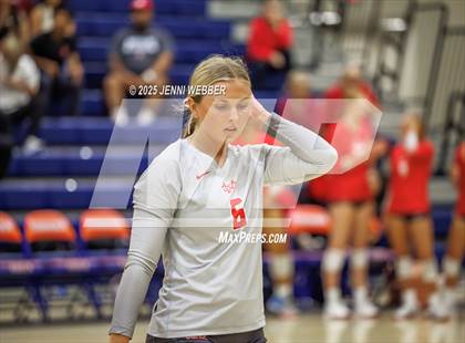 Thumbnail 3 in Mater Dei @ Bishop Gorman photogallery.