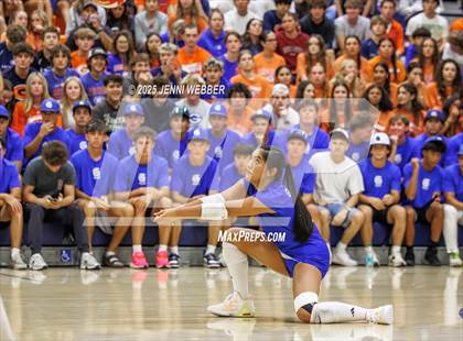 Thumbnail 1 in Mater Dei @ Bishop Gorman photogallery.