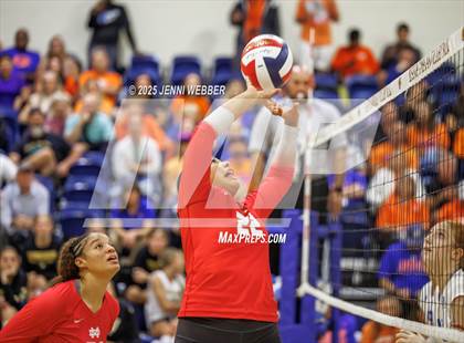 Thumbnail 3 in Mater Dei @ Bishop Gorman photogallery.