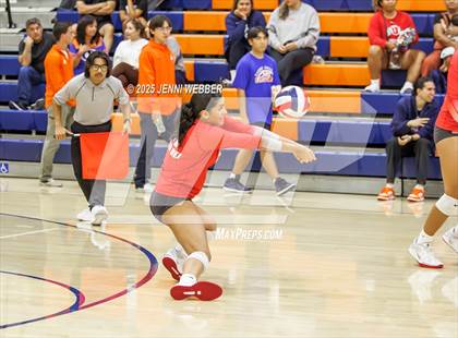 Thumbnail 2 in Mater Dei @ Bishop Gorman photogallery.