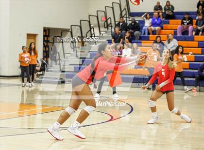 Thumbnail 1 in Mater Dei @ Bishop Gorman photogallery.