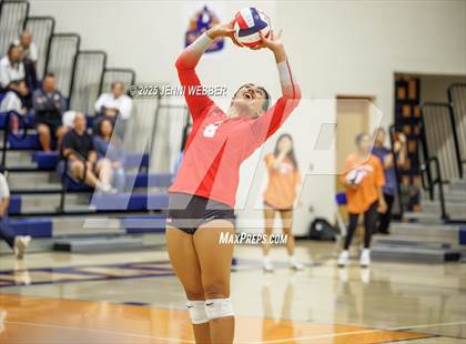 Thumbnail 1 in Mater Dei @ Bishop Gorman photogallery.