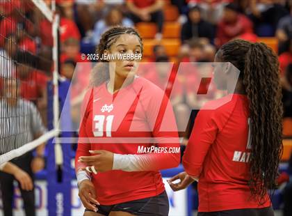 Thumbnail 1 in Mater Dei @ Bishop Gorman photogallery.