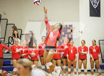 Thumbnail 1 in Mater Dei @ Bishop Gorman photogallery.