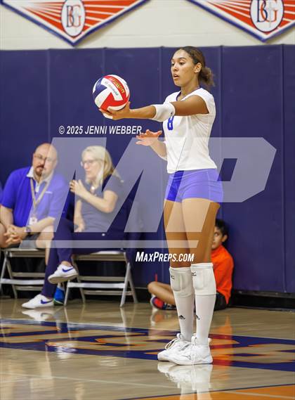 Thumbnail 3 in Mater Dei @ Bishop Gorman photogallery.