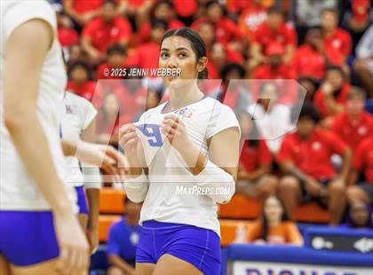 Thumbnail 2 in Mater Dei @ Bishop Gorman photogallery.