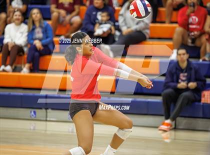 Thumbnail 2 in Mater Dei @ Bishop Gorman photogallery.