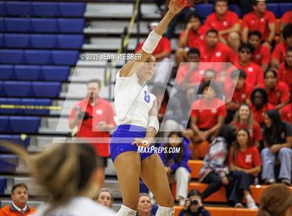 Thumbnail 2 in Mater Dei @ Bishop Gorman photogallery.