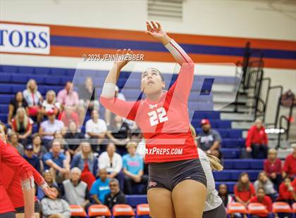 Thumbnail 1 in Mater Dei @ Bishop Gorman photogallery.