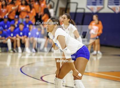 Thumbnail 3 in Mater Dei @ Bishop Gorman photogallery.