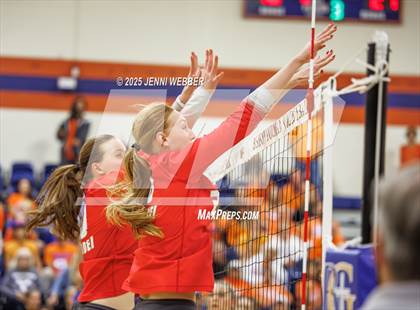 Thumbnail 3 in Mater Dei @ Bishop Gorman photogallery.