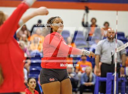 Thumbnail 2 in Mater Dei @ Bishop Gorman photogallery.
