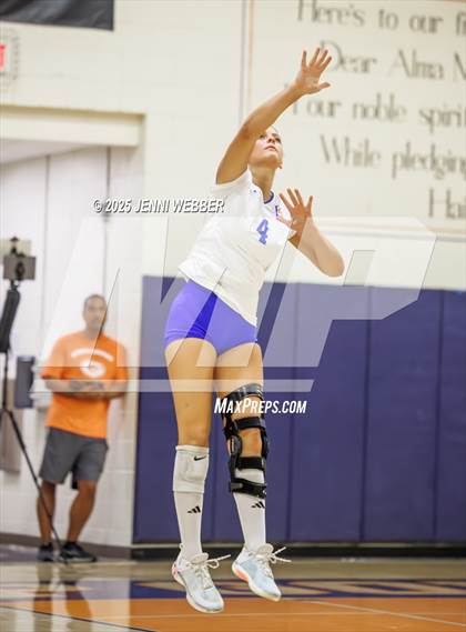 Thumbnail 1 in Mater Dei @ Bishop Gorman photogallery.