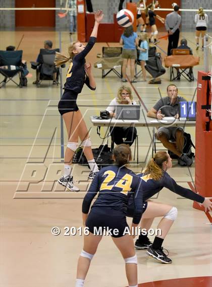 Thumbnail 1 in East Hamilton vs Chattanooga Christian photogallery.