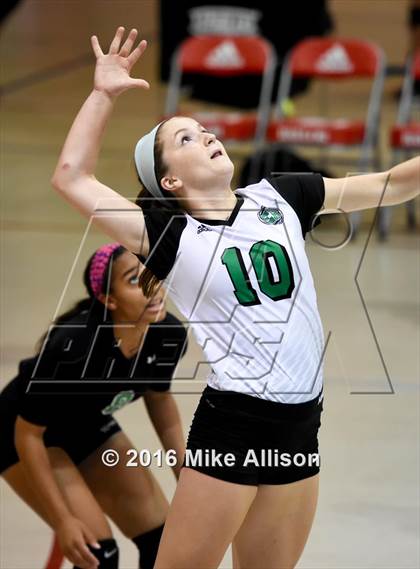 Thumbnail 1 in East Hamilton vs Chattanooga Christian photogallery.
