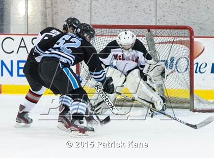 Thumbnail 3 in McLean @ Yorktown photogallery.