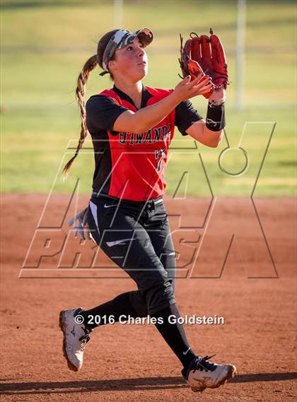 Thumbnail 2 in Etiwanda vs Agoura photogallery.
