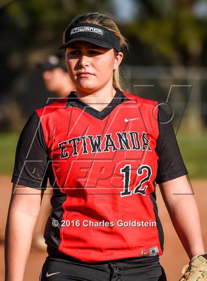 Thumbnail 2 in Etiwanda vs Agoura photogallery.