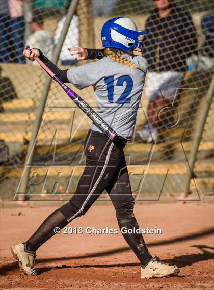 Thumbnail 1 in Etiwanda vs Agoura photogallery.