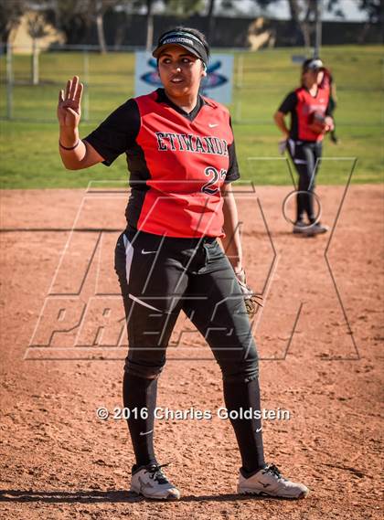 Thumbnail 3 in Etiwanda vs Agoura photogallery.