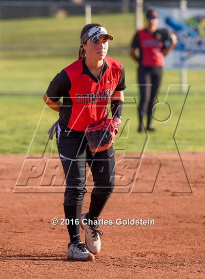 Thumbnail 2 in Etiwanda vs Agoura photogallery.