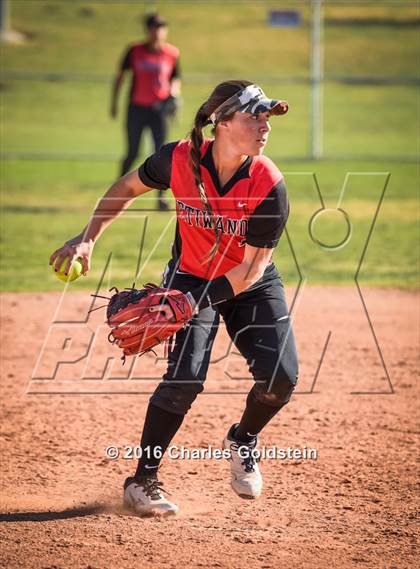 Thumbnail 2 in Etiwanda vs Agoura photogallery.