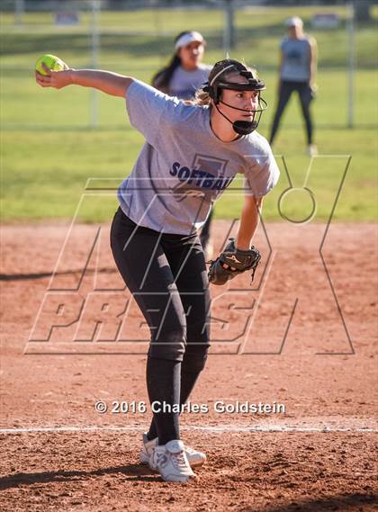 Thumbnail 2 in Etiwanda vs Agoura photogallery.