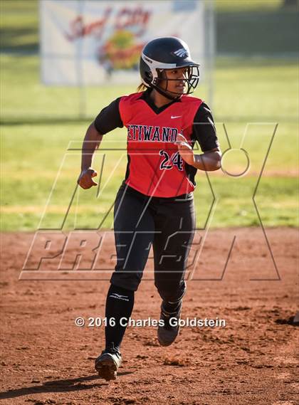Thumbnail 3 in Etiwanda vs Agoura photogallery.